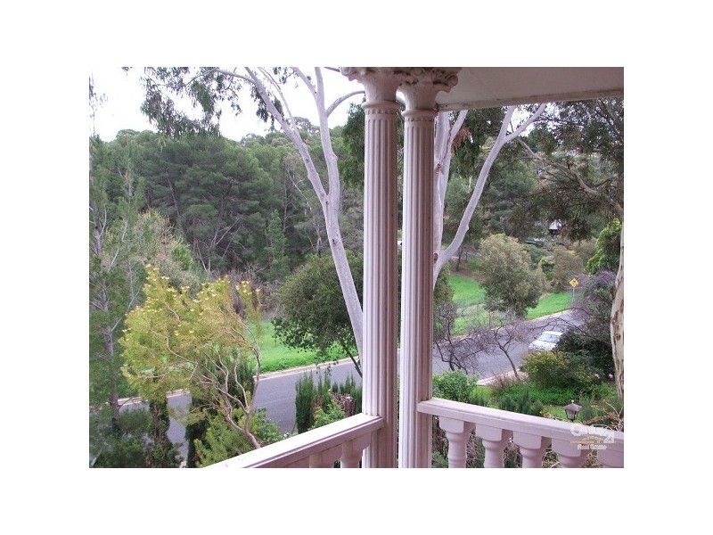 10 Freshford Ave, Highbury SA 5089