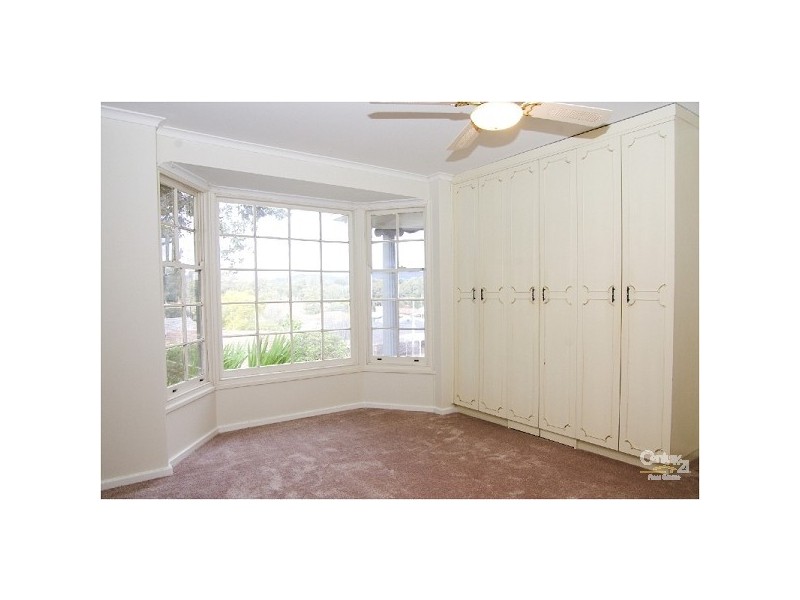 42 Flockhart Avenue, Valley View SA 5093