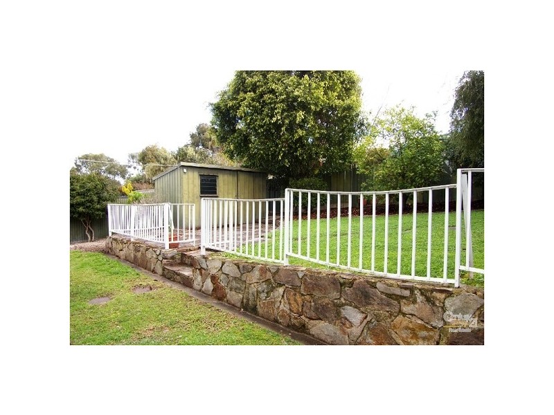 42 Flockhart Avenue, Valley View SA 5093