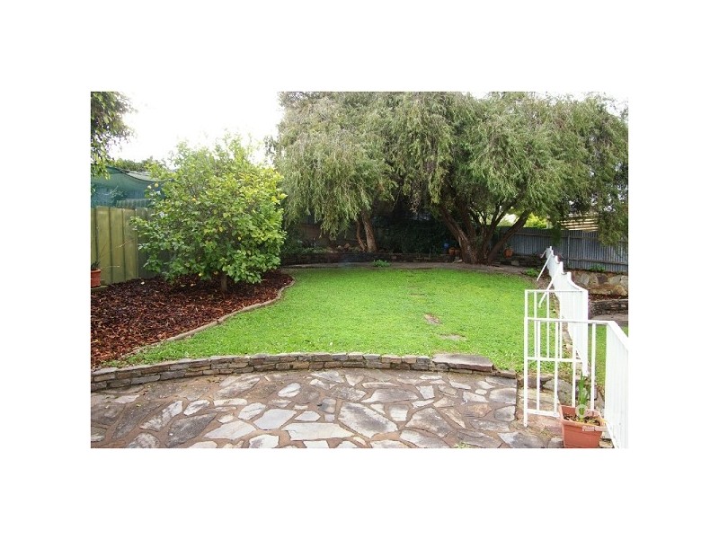 42 Flockhart Avenue, Valley View SA 5093