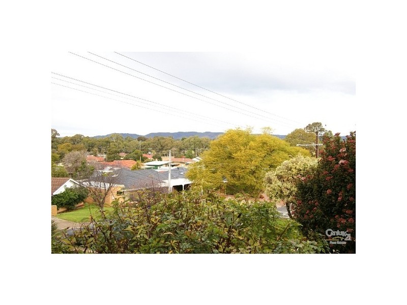 42 Flockhart Avenue, Valley View SA 5093