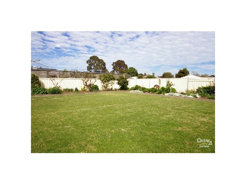 15 Armona Ave, Para Vista SA 5093