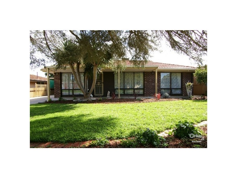 16 Kingsford Smith St, Modbury Heights SA 5092