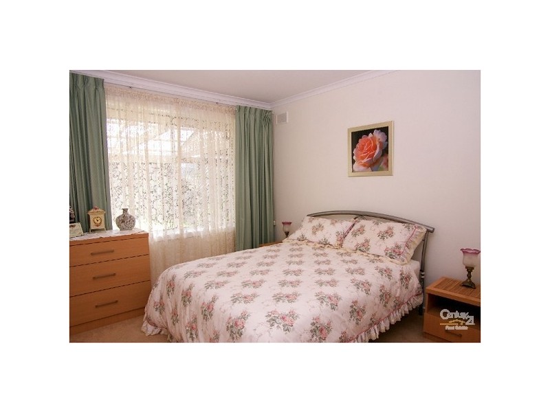 16 Kingsford Smith St, Modbury Heights SA 5092