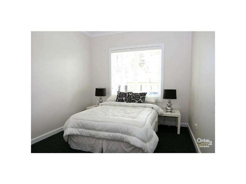 19 Todd Rd, Para Hills SA 5096