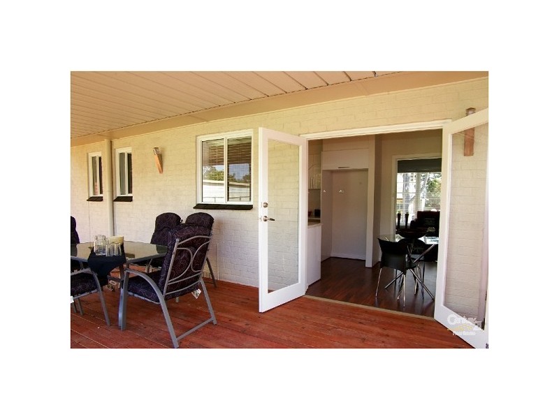 19 Todd Rd, Para Hills SA 5096