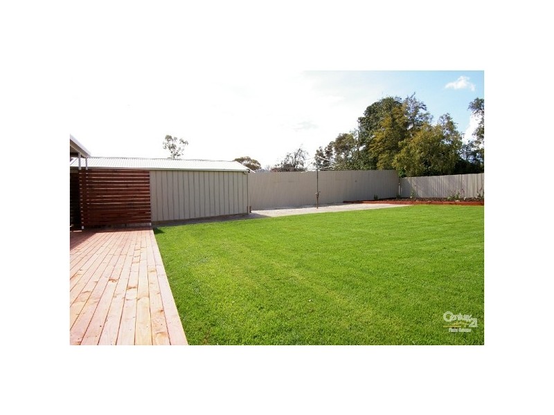 19 Todd Rd, Para Hills SA 5096
