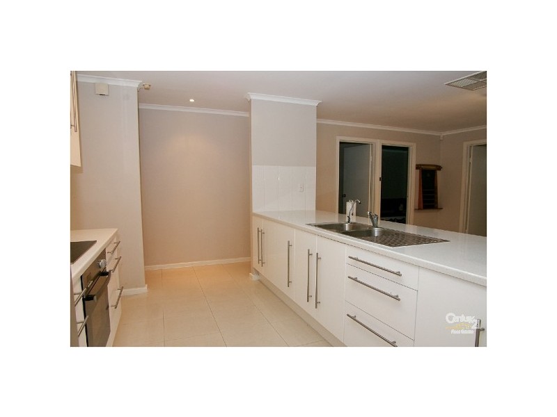 16 Shelton Drive, Salisbury East SA 5109