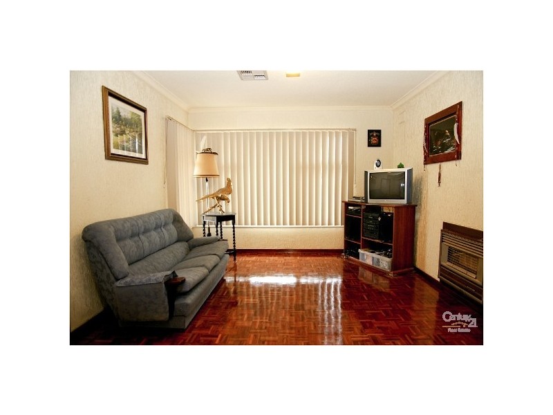 14 Cremin St, Fairview Park SA 5126