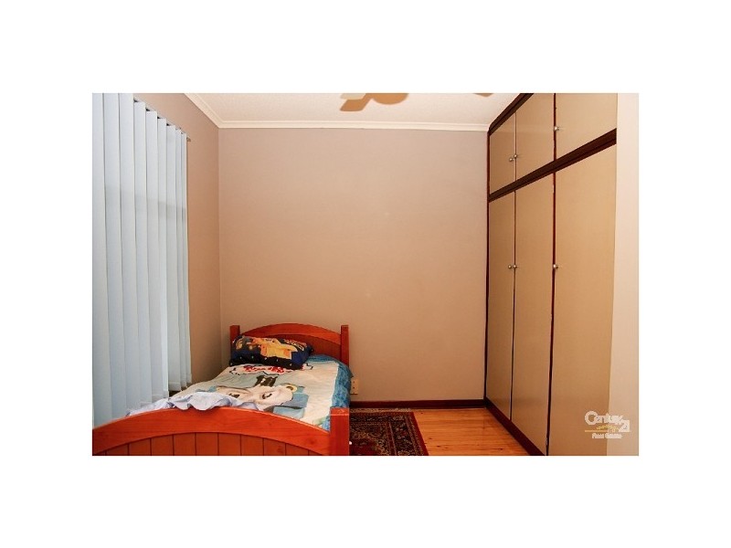 14 Cremin St, Fairview Park SA 5126