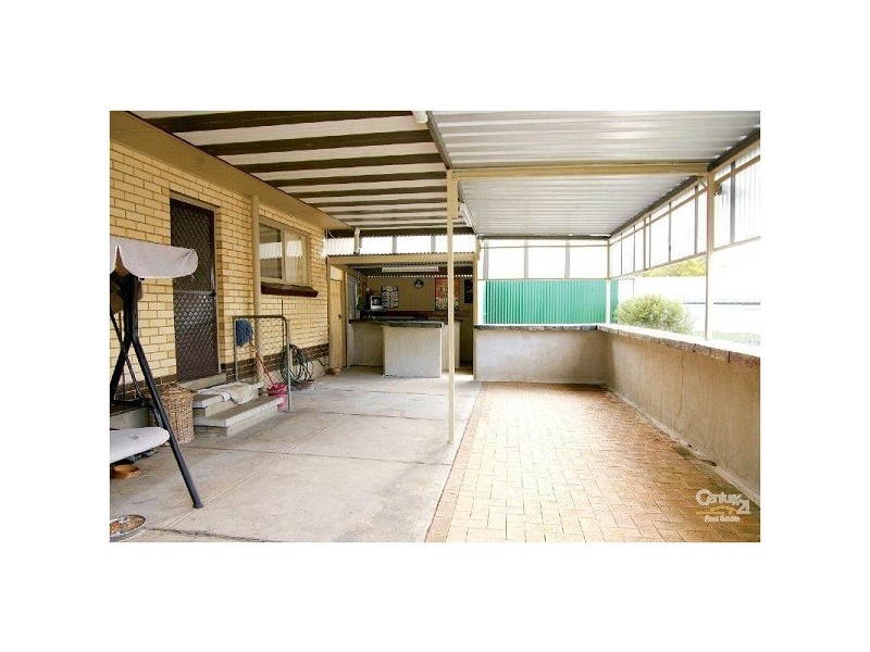 14 Cremin St, Fairview Park SA 5126