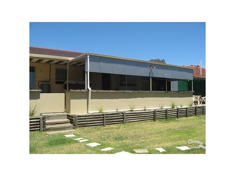 14 Cremin St, Fairview Park SA 5126