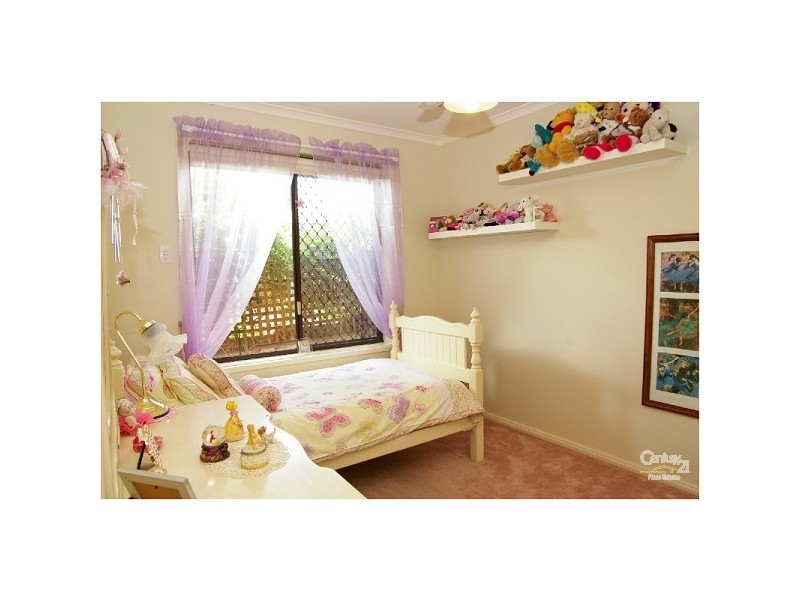 32 Pelsaert Ave, Fairview Park SA 5126