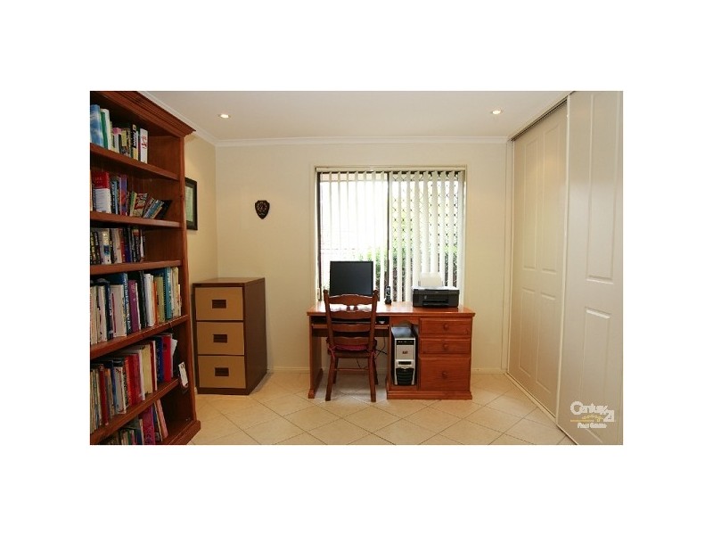 32 Pelsaert Ave, Fairview Park SA 5126