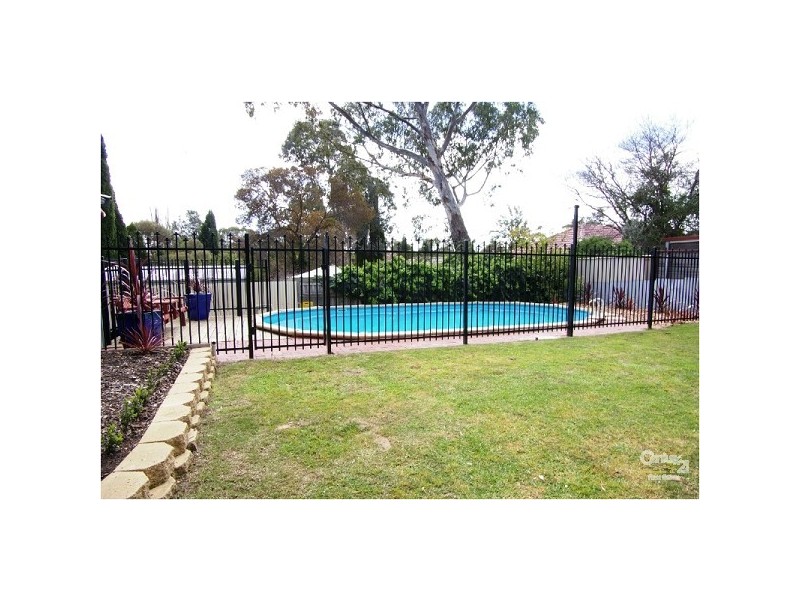 32 Pelsaert Ave, Fairview Park SA 5126