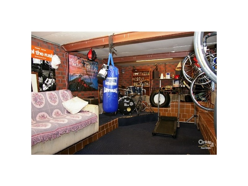 32 Pelsaert Ave, Fairview Park SA 5126