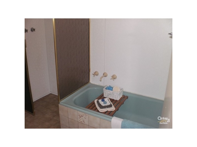 3 Tasman Ave, Gilles Plains SA 5086