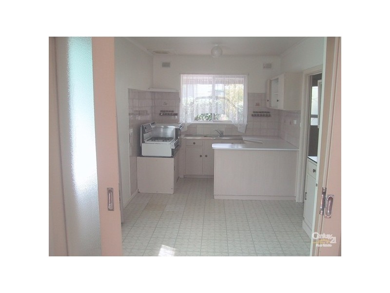 23 Nottingham Crescent, Valley View SA 5093