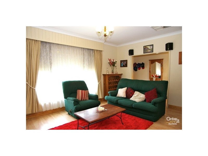 29 Padbury Rd, Gilles Plains SA 5086