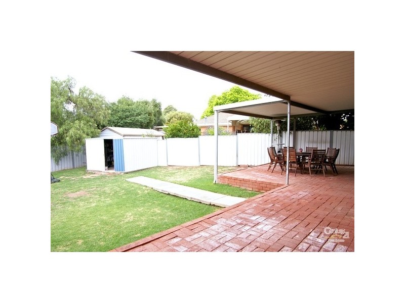 29 Padbury Rd, Gilles Plains SA 5086