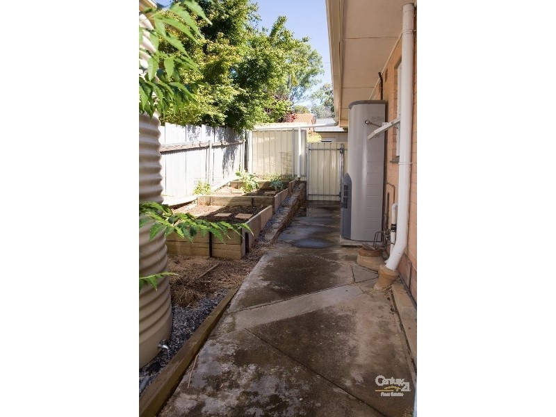 2 Tarraleah St, Banksia Park SA 5091