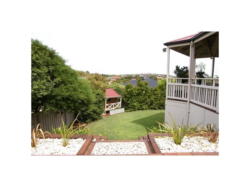 3 Featherstone Cct, Greenwith SA 5125