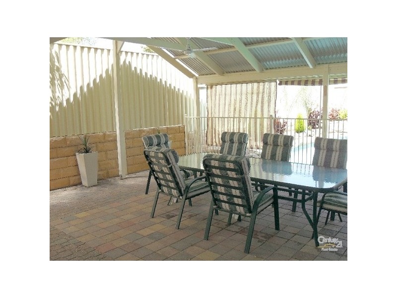 11 Pelsaert Avenue, Fairview Park SA 5126