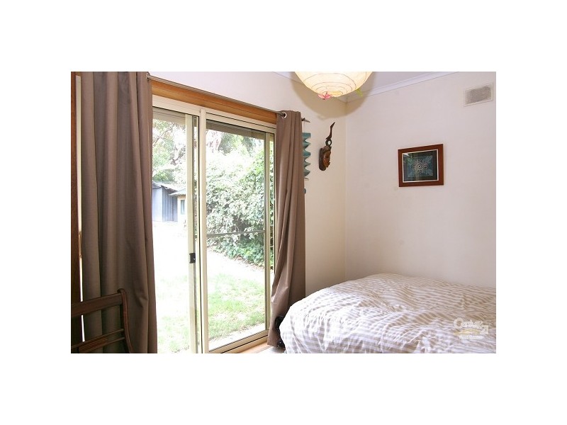 5 Penelope Ave, Valley View SA 5093