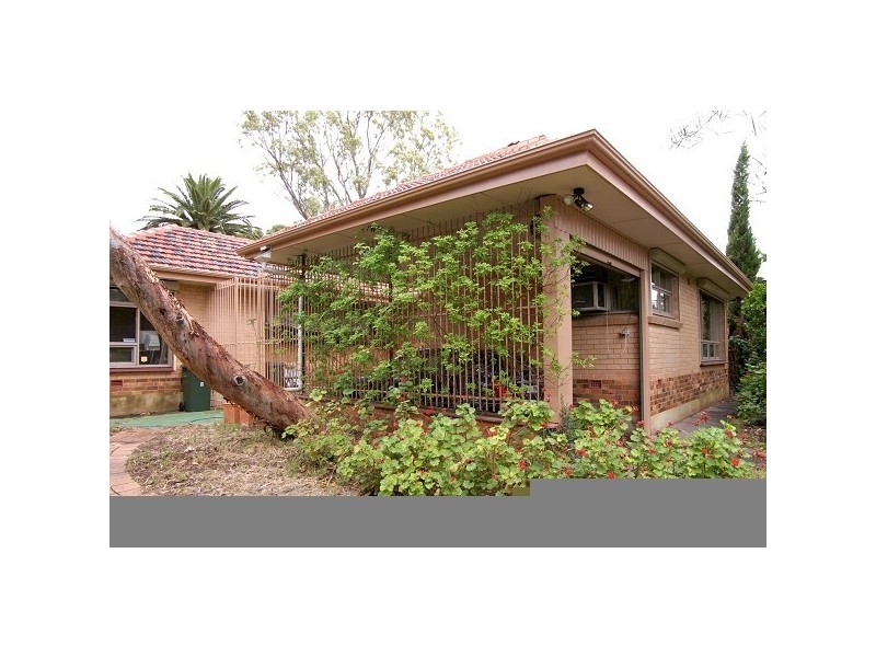 5 Penelope Ave, Valley View SA 5093
