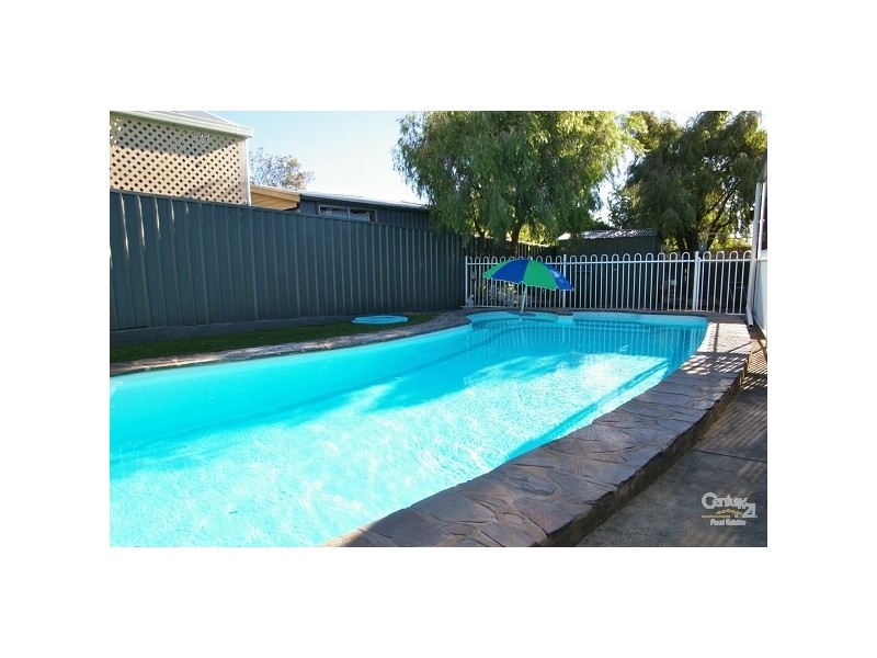 57 Heysen Avenue, Hope Valley SA 5090