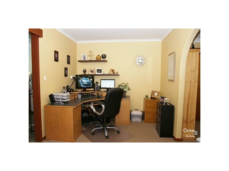 57 Heysen Avenue, Hope Valley SA 5090