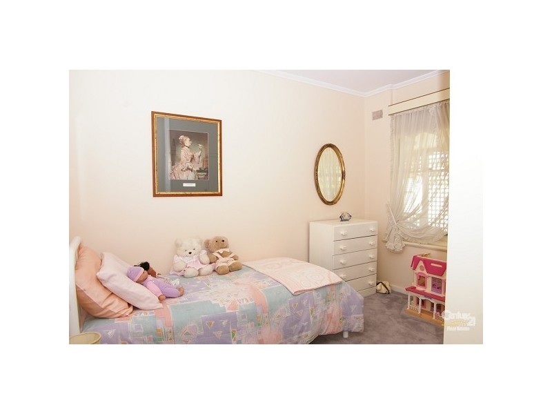 14 Salisbury Avenue, Valley View SA 5093