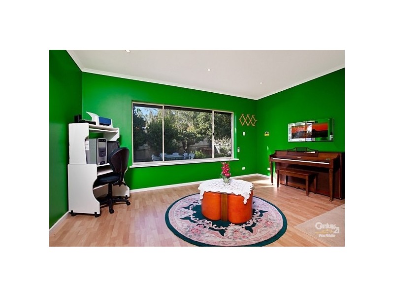 10 Welsh Court, Para Hills SA 5096