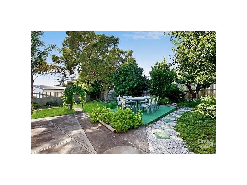 10 Welsh Court, Para Hills SA 5096