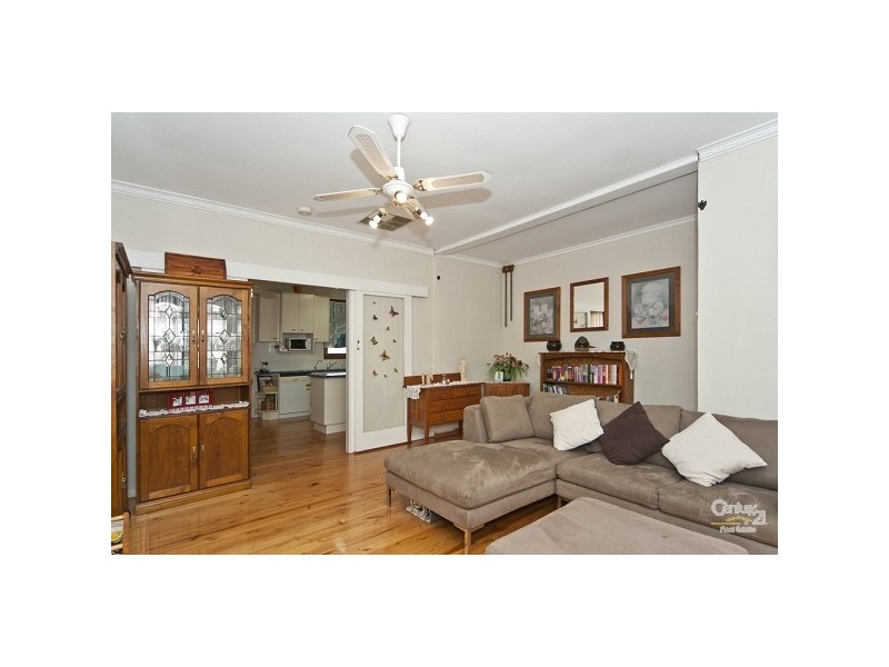 20 Campbell Rd, Elizabeth Downs SA 5113