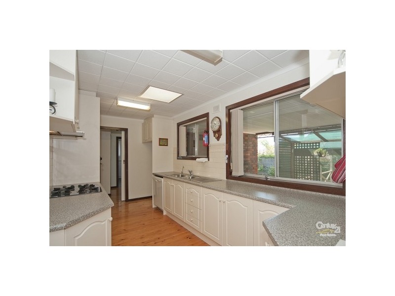 15 Domain Avenue, Para Vista SA 5093