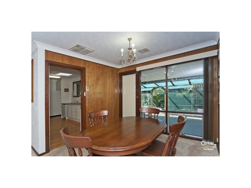 15 Domain Avenue, Para Vista SA 5093