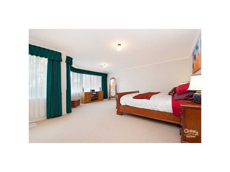 4 Piccadilly Circus, Golden Grove SA 5125