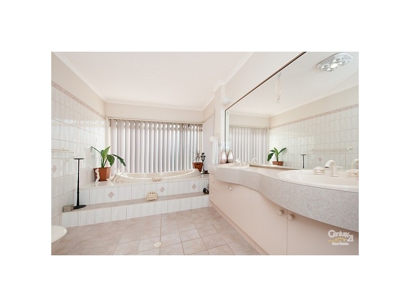 4 Piccadilly Circus, Golden Grove SA 5125