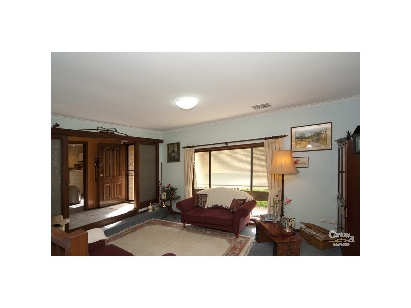 42 Eva Avenue, Redwood Park SA 5097