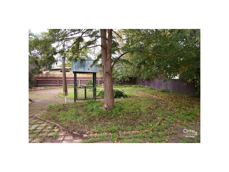 1 Hawke Street, Ridgehaven SA 5097