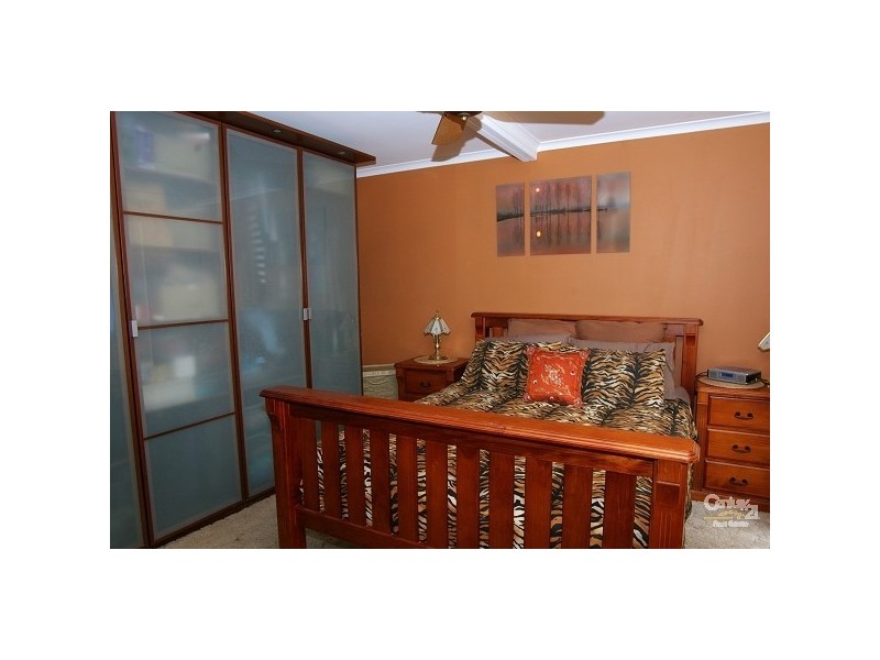 32 Salisbury Avenue, Valley View SA 5093