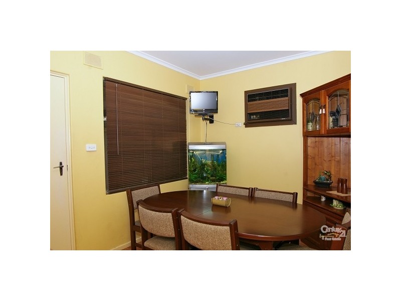 32 Salisbury Avenue, Valley View SA 5093