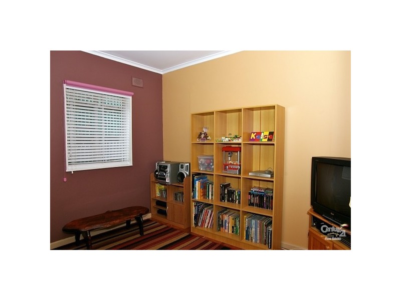 32 Salisbury Avenue, Valley View SA 5093