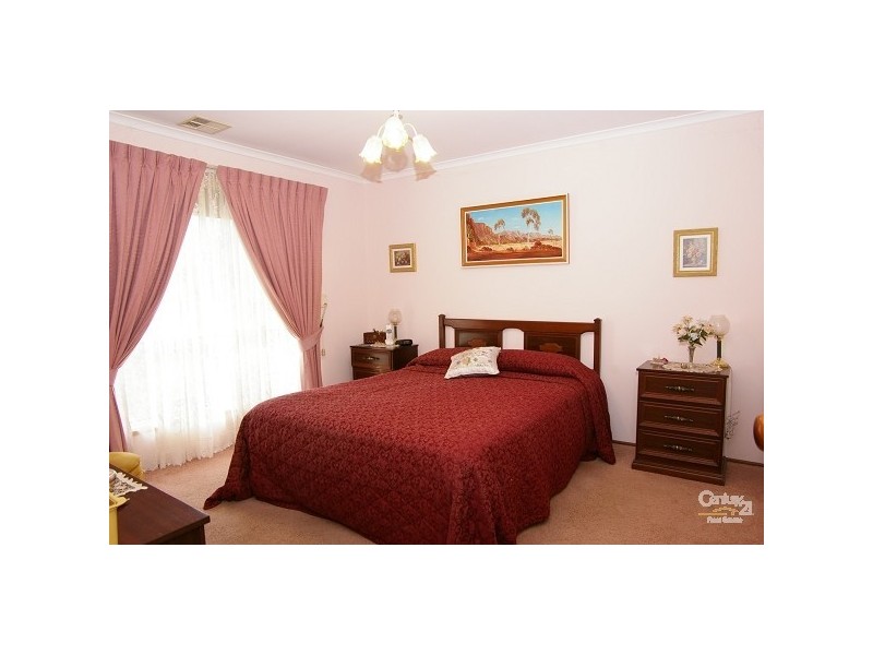 10 Penzance Street, Golden Grove SA 5125