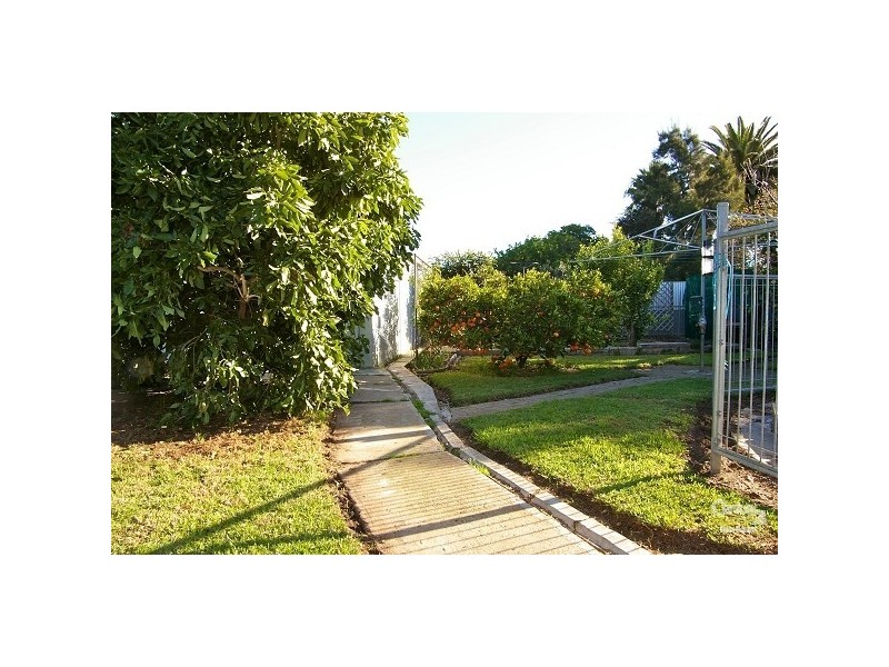 3 Kanowna Street, Gilles Plains SA 5086