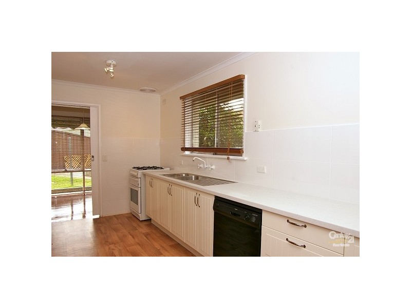 16 Grevillea Drive, Banksia Park SA 5091