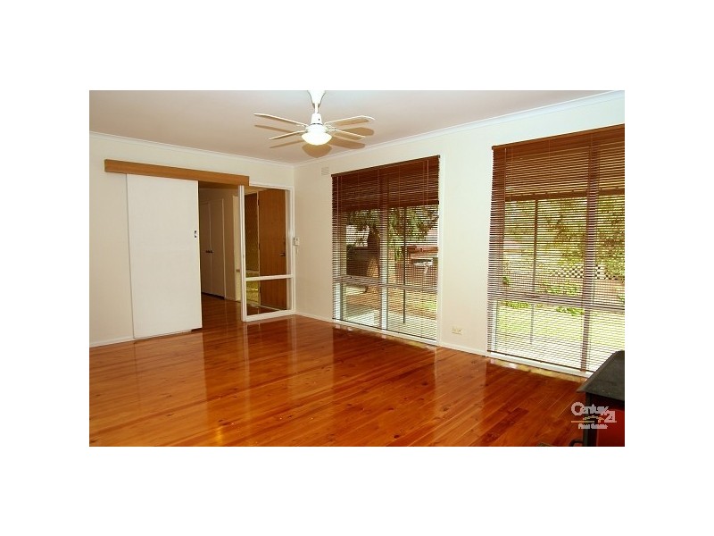 16 Grevillea Drive, Banksia Park SA 5091