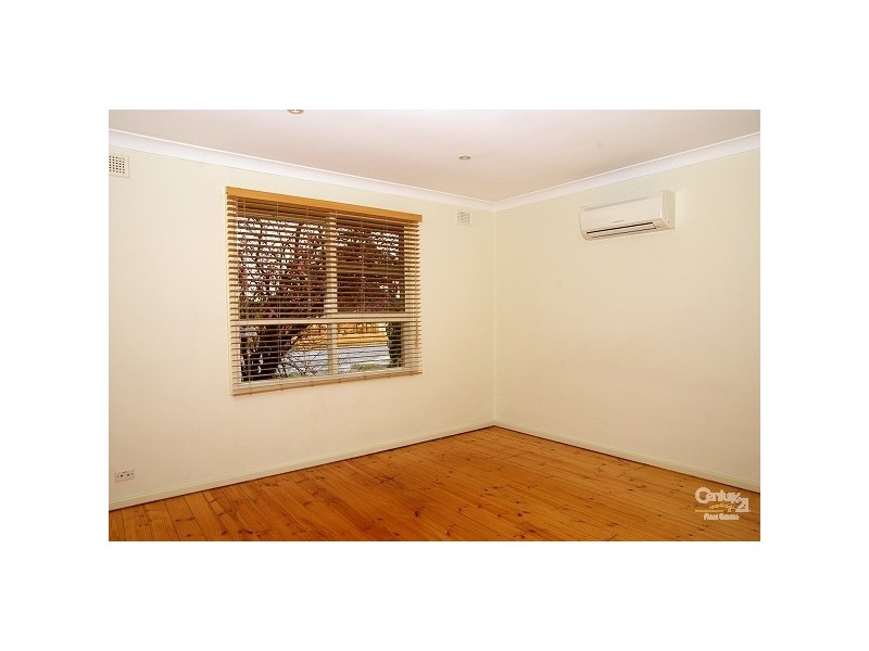 9 Sandland Ave, Ridgehaven SA 5097