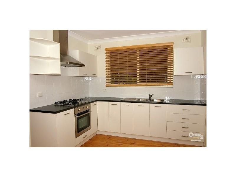 9 Sandland Ave, Ridgehaven SA 5097